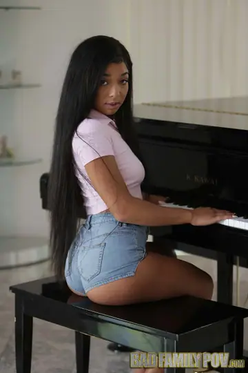 Malina Melendez – Tall Ebony Brunette Undresses and Spreads at the Piano