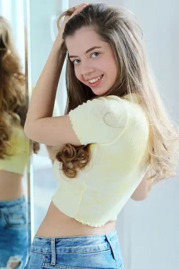 Kay J – Curvy Brunette with Big Tits Strips Out of Her Jeans