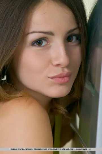 European Brunette Peels Off Her Jeans and Spreads