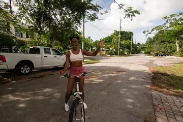 Lacey London – Petite Ebony Brunette Fucks Outdoors Until He Cums