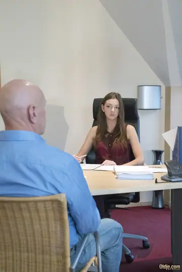 Rebeka Ruby – Brunette Sucks and Fucks Her Older Boss in the Office