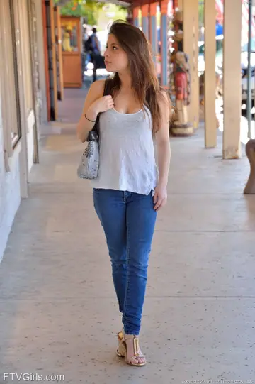 Petite Woman Flashes Her Ass and Spreads Her Pussy in Public