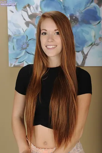 Kimberly Brix – Redhead Pulls Panties Aside and Spreads Her Pussy