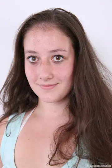 Czech BBW Strips and Poses Nude
