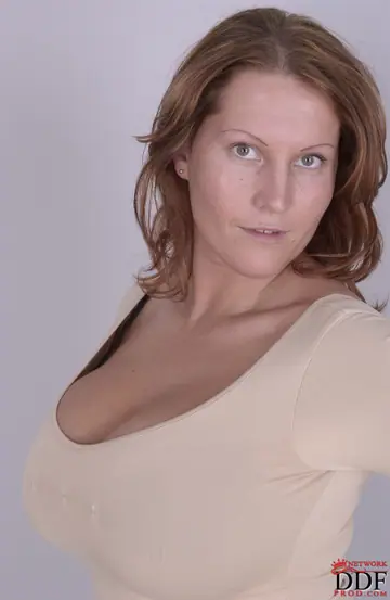 Laura Orsolya – Tall Hungarian MILF Strips Out of Her Jeans and Boots
