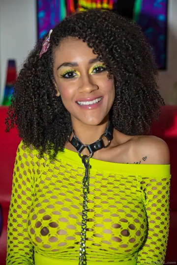 Ariana Aimes – Busty Ebony Brunette Strips Off Her Pants in Panties and Socks