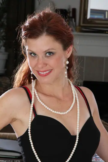 Jessica Adams – Redhead MILF Peels Off Her Dress and Spreads Her Legs