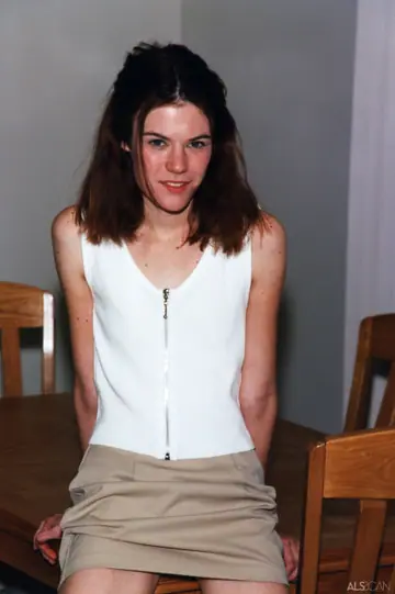 Melissa Ashley – Skinny Brunette Strips and Fucks a Glass Bottle