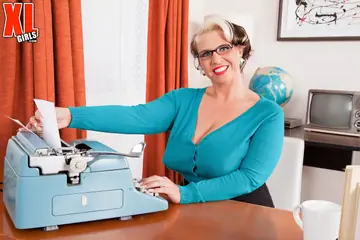 Channel Sweets – BBW MILF Secretary Shows Her Huge Tits at the Office