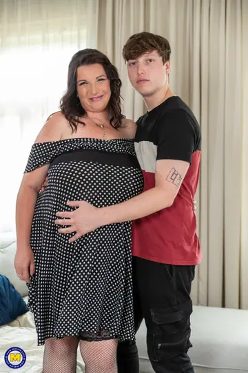 Tall Curvy Pregnant MILF Strips Out of Her Dress for Anal Sex