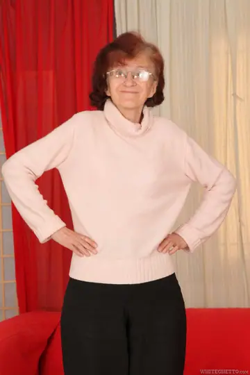 Short-Haired Granny in Glasses Strips and Gets Fucked