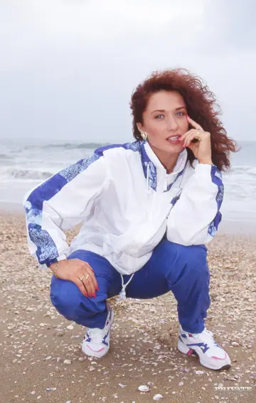 Erika Bella – Busty Redhead MILF Takes Double Penetration on the Beach