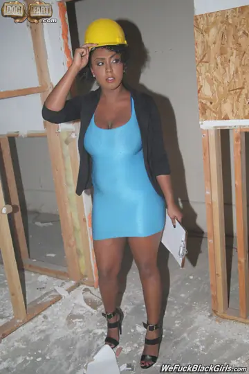 Layton Benton – Busty Ebony BBW Takes a Gangbang and Facial