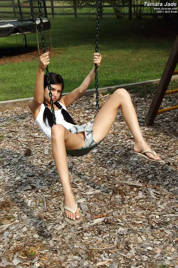 Zoey Kush – Amateur Brunette in Shorts Fingers Herself and Uses a Dildo Outdoors