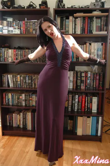 Mina Gorey – Thick Brunette MILF Strips Out of Her Skirt and Heels
