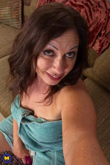 Samy Rodriguez – Mature Latina with Big Tits Massages Her Pussy and Uses a Dildo