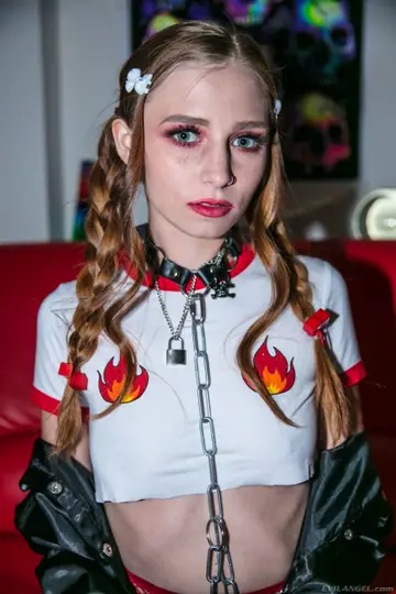 Ava Parker – Petite Redhead Spreads Her Pussy on the Sofa