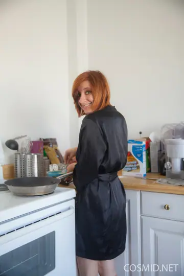 Chelsea Bell – Redhead with Big Natural Tits Strips Out of Her Satin Robe