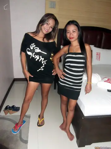 Asian MILFs Strip Naked for Lesbian Sex