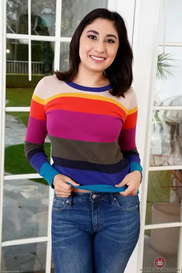 Nenetl Avril – Latina with Small Natural Tits Shows Her Hairy Pussy