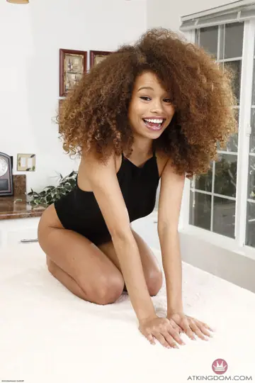Petite Ebony Babe Spreads Her Trimmed Pussy