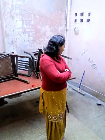 Curvy Indian MILF Shows Her Big Tits in a Skirt