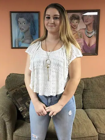 Tall Blonde BBW in Jeans Gives a Blowjob