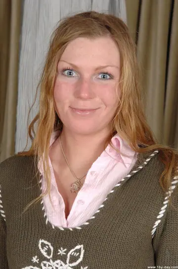 Tall Czech MILF Strips Out of Her Jeans