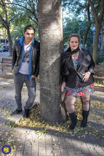 Sophia Lola – Mature European BBW Undresses Outdoors and Gets Fucked