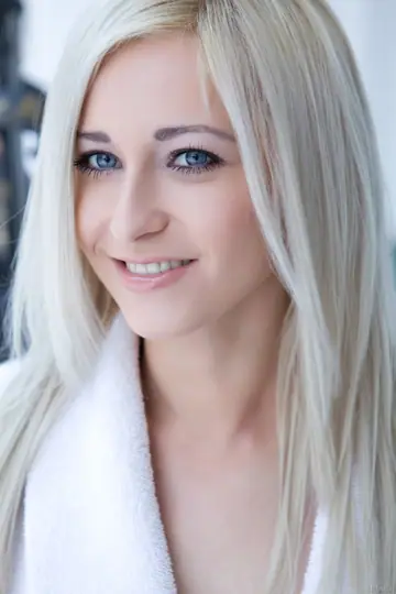 Janelle B – Hairy European Blonde Spreads Her Bush and Shows Her Big Ass