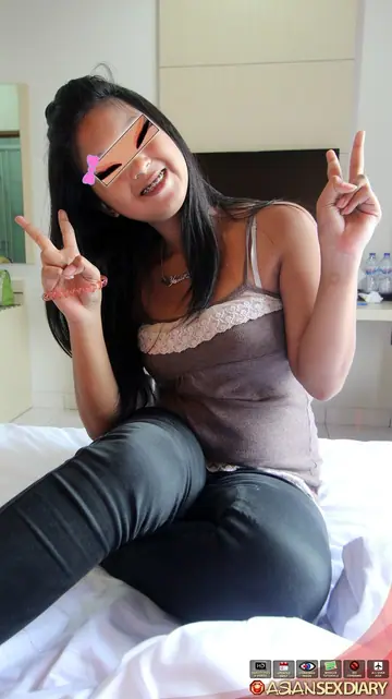 Asian BBW Sucks Cock and Takes a Hairy Creampie