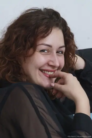 Ella Nori – Curvy Brunette with Short Curly Hair Shows Her Hairy Pussy