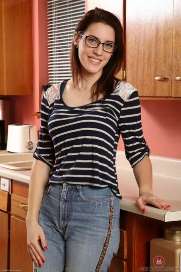 Alice Hodges – Busty Redhead Spreads Her Hairy Pussy in the Kitchen