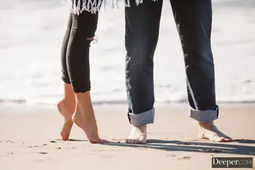 Kenna James – Blonde Takes Anal Doggy Style on the Beach