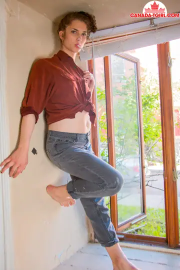 Slim Trans Woman Undresses and Poses Naked to Show Her Body