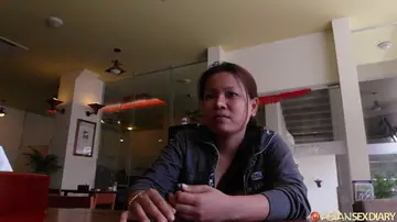 Chubby Asian MILF Peels Off Her Jeans for Hotel Sex