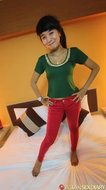 Petite Asian Woman Gets Fucked and Shows Her Hairy Pussy
