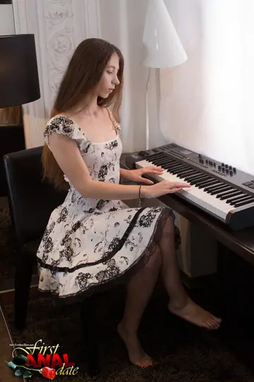 Stephanie Moon – Slim Brunette in a Dress Takes Anal by the Piano