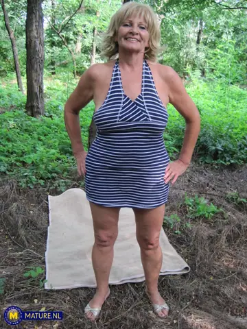 Mature Blonde Rides Cowgirl for POV Anal on the Forest Blanket