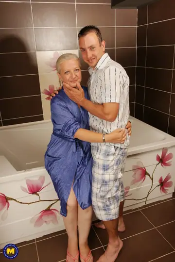 Curvy MILF Rides Her Lover and Takes a Facial in the Bathroom