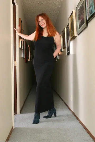 Curvy Redhead MILF Fingers Her Hairy Pussy in Fishnets