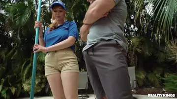 Lauren Phillips – Tall Redhead MILF Takes Anal Outdoors by the Pool