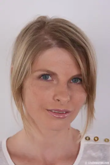 Wiska – Slim Czech MILF Strips Out of Her Clothes