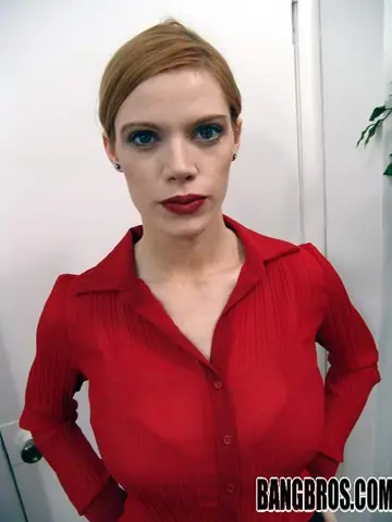 Roxetta – Busty Redhead MILF Gets Fingered for a Facial in the Office
