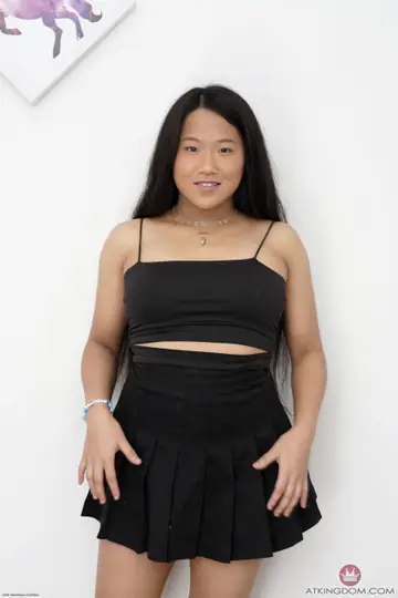 Alona Bloom – Asian BBW Spreads Her Shaved Pussy and Fingers Her Ass
