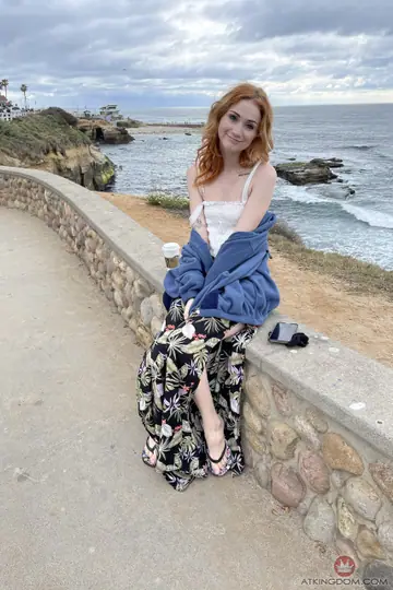 Scarlet Skies – Petite Redhead Pulls Aside Her Panties and Spreads Her Ass