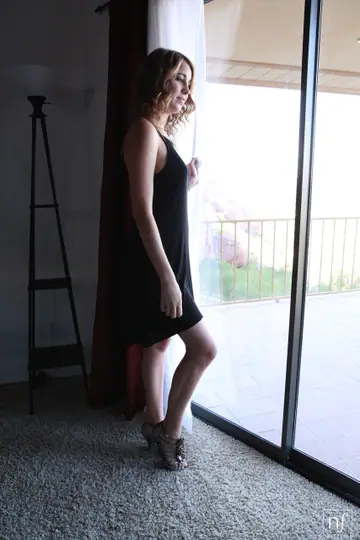 Kinsley Eden – Redhead Gets Cunnilingus and Doggy Style Facial