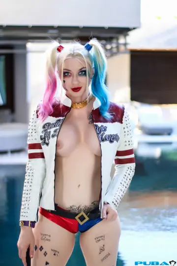 Leya Falcon – Blonde PAWG Poses Topless in Cosplay Costume Outdoors