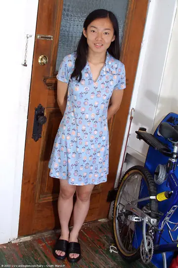 Petite Japanese Amateur Undresses and Spreads Her Hairy Pussy