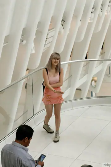 Barbie Qu – Asian Brunette Lifts Her Skirt and Spreads in Public